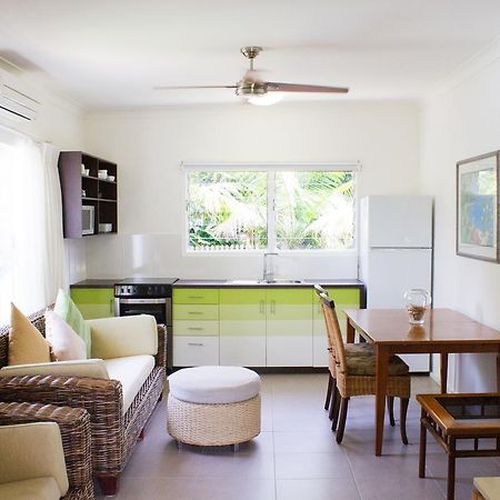Villa Marine Holiday Apartments Cairns Yorkeys Knob Exterior photo
