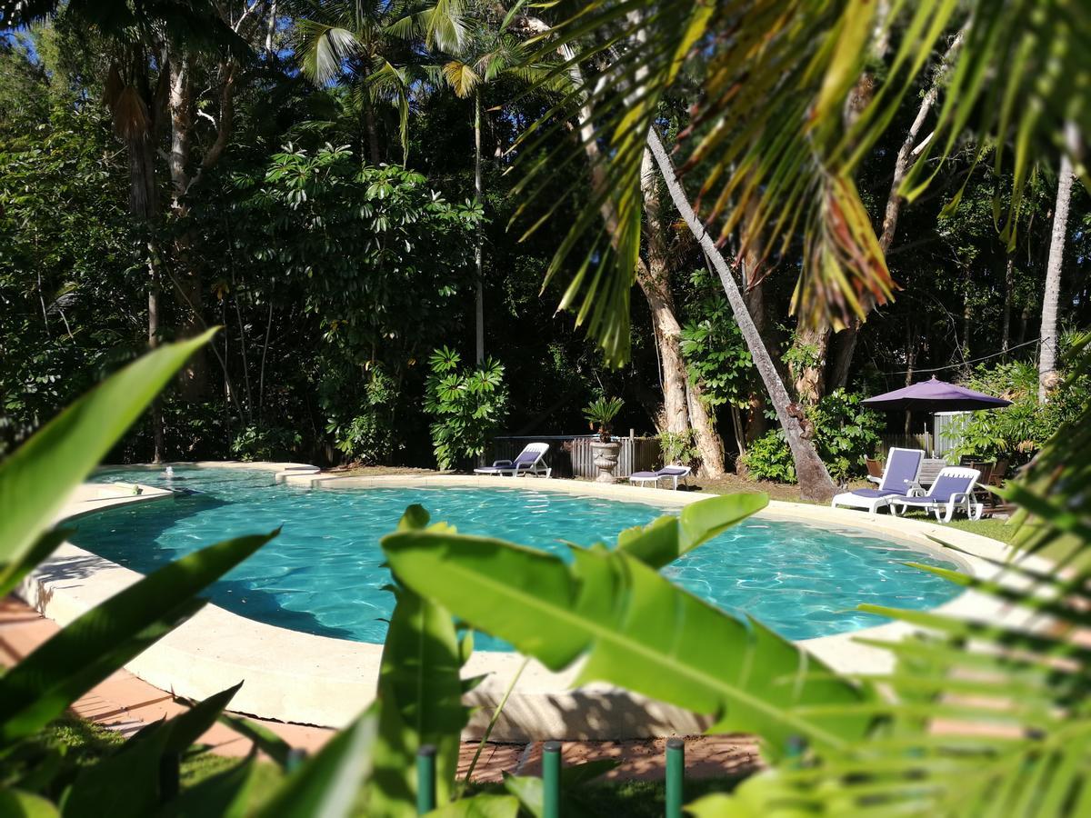 Villa Marine Holiday Apartments Cairns Yorkeys Knob Exterior photo