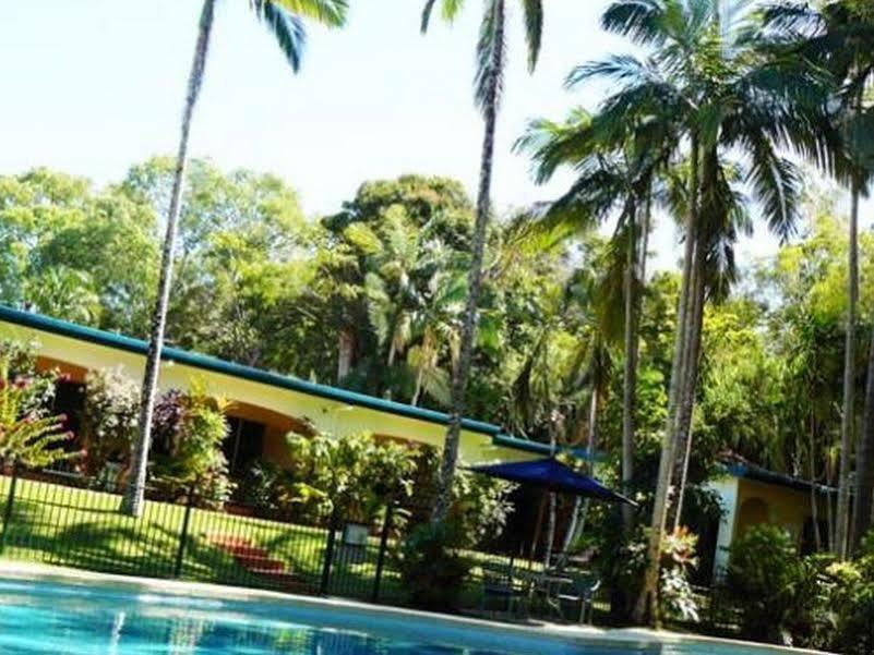 Villa Marine Holiday Apartments Cairns Yorkeys Knob Exterior photo