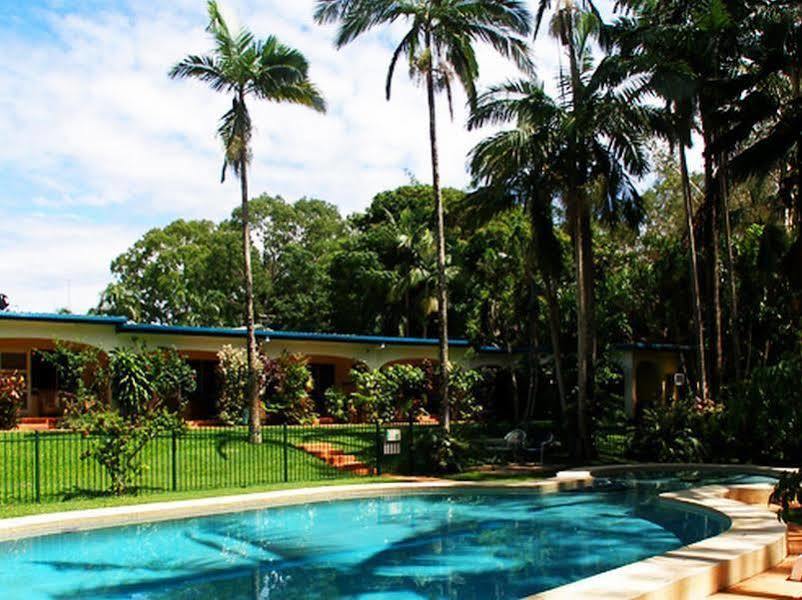 Villa Marine Holiday Apartments Cairns Yorkeys Knob Exterior photo